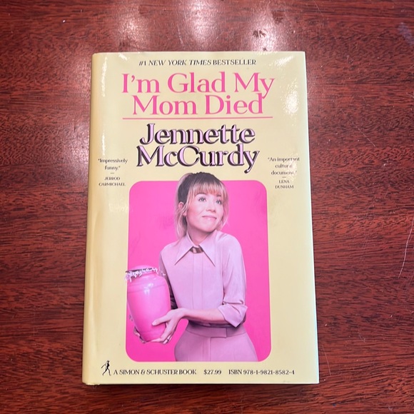 BOOK: I’m Glad My Mom Died by Jennette McCurdy - Picture 1 of 3